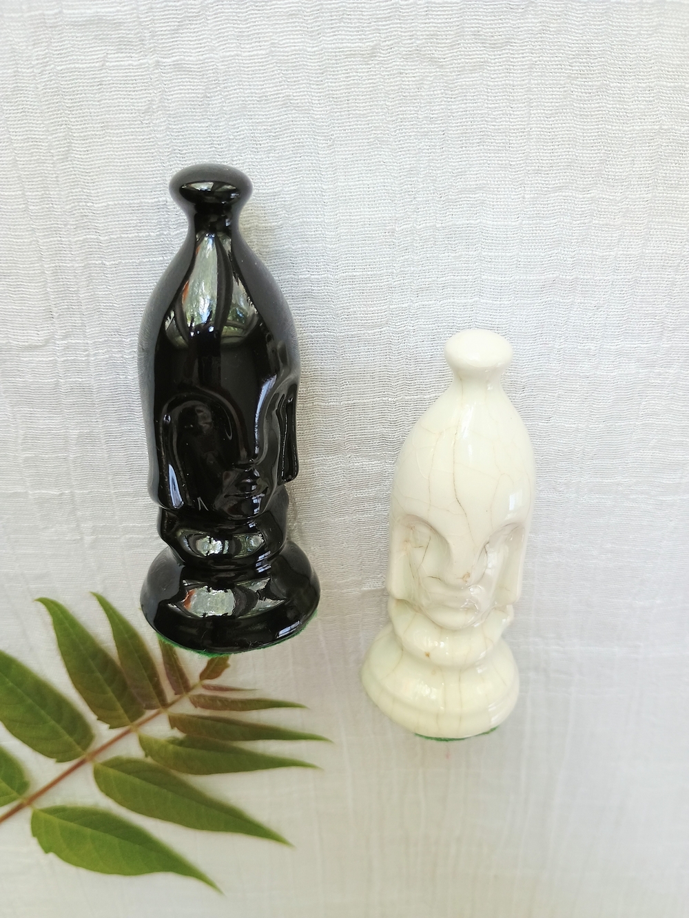 ♟ GOTHIC VIBES ♟️VTG 1960s Duncan Ceramics Medieval Chess Set Pieces, Dark Arts